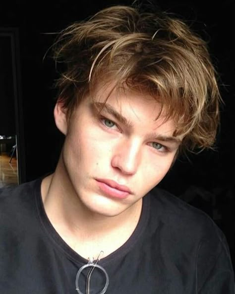 Supermodel Aesthetic, Jordan Barrett, English Help, I Volunteer As Tribute, Gentleman Aesthetic, Aesthetic Boys, Ideal Man, Guys Clothing Styles, Aesthetic People