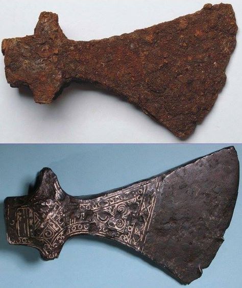 [Artefact] Ax from Viking era, before and after conservation 10th–11th century Machado Viking, Real Vikings, Arte Viking, Viking Battle, Viking Life, Viking Culture, Viking History, Viking Art, Norse Vikings