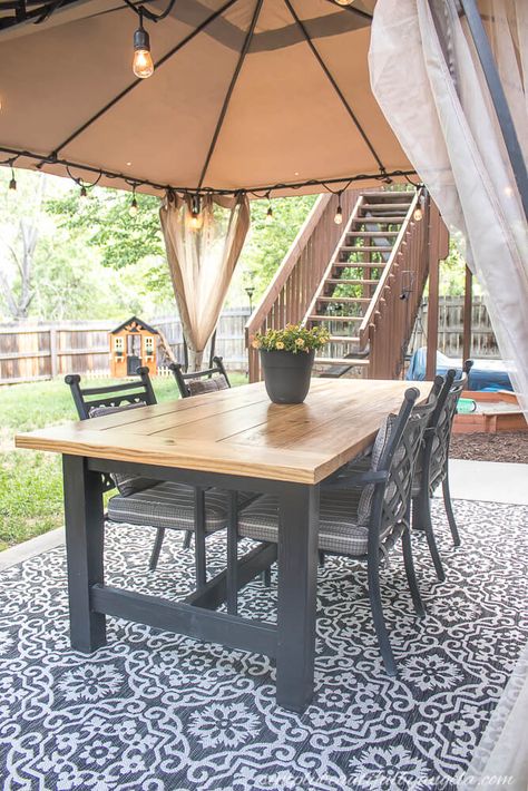 Outdoor Dining Table Diy, Outdoor Table Plans, Dining Table Diy, Diy Patio Table, Farmhouse Table Plans, Diy Outdoor Table, Outdoor Patio Table, Diy Dining Table, Outdoor Tables And Chairs