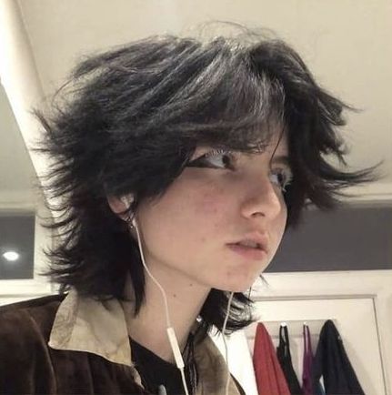 Sind Curtain Bangs, Was Sind Curtain Bangs, Short Grunge Hair, Hair Inspiration Short, Short Haircuts For Women, Fluffy Hair, Cool Hair, Short Hair Haircuts, Non Binary