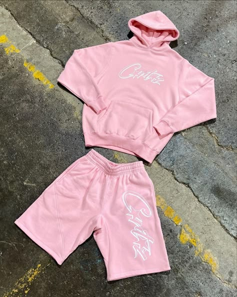 Hoodie With Shorts, Pink Daily Planner, Crtz Rtw, Fashion Reels, Graphic Shirt Design, Hype Clothing, Simple Fits, Hoodie Set, Sweat Hoodie