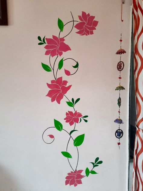 a pillar design Pillar Drawing, Pillar Painting Ideas, Pillar Painting, Well Painting, Balcony Painting, Pillar Decor, Indian Room, Wall Color Combination, Indian Room Decor