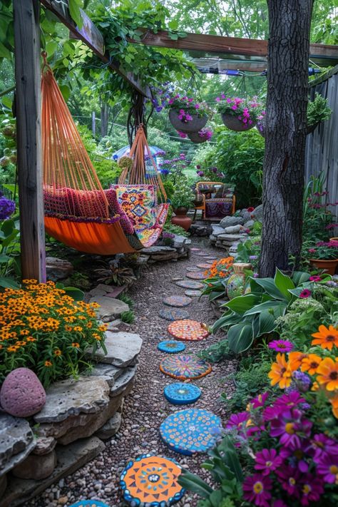 Zen Garden Space, Hammock Area Ideas, Peaceful Outdoor Space, Funky Backyard Ideas, Hippy Garden Ideas, Garden Sanctuary Ideas, Witchy Garden Ideas, Small Secret Garden Ideas, Colorful Backyard Ideas