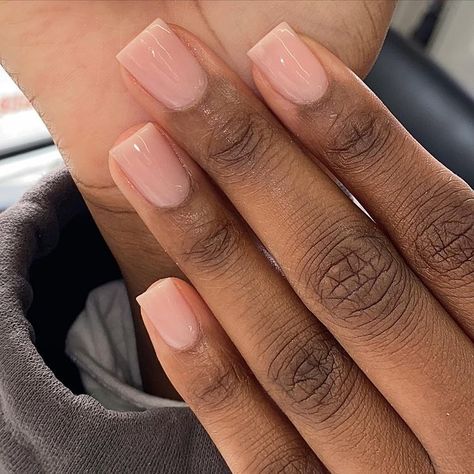 In love with this natural overlay, so cute 😍 Swipe to see clients nails before application and after!… Nail Art Design 2023, Feminine Nails, Power Nails, Natural Nails Manicure, Overlay Nails, Gel Toe Nails, Milky Nails, Gel Overlay, Simple Acrylic Nails