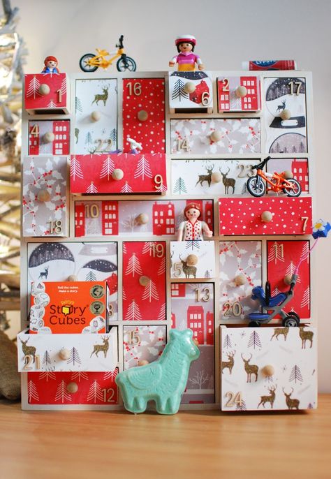 Wood Advent Calendar, Advent Calendar Ideas, Wooden Advent Calendar, Calendar Kit, Inexpensive Christmas, Diy Christmas Presents, Christmas Window Decorations, Advent Calenders, Diy Calendar