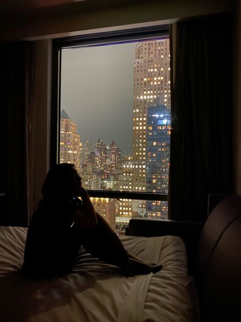 Nyc Hotel Room, New York Silhouette, Nyc Hotel, Hotel View, Room View, Hotel Room, City Lights, The City, New York