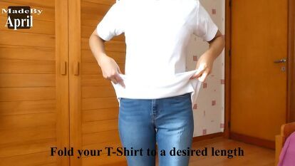 How To Shorten A T Shirt Without Sewing, How To Shorten A Tshirt No Sew, How To Shorten A T Shirt, T Shirt Too Long Hack, How To Hem A T Shirt, Shorten Tshirt, Shorten A Tshirt, How To Shorten A Tshirt, Long T Shirt Hacks