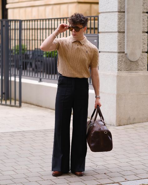 Fresh brown loafers 🤎, thanks to @bobbieshomme 🏷️ . . . . . . . . . #mensfashion #uniformdisplay #classystyle #cleanstyle #pvnxls #lessiswore #minimalhouse1 #minimalarchive #oldmoneymen #loafers #simplefits #bobbiesparis #bobbieshomme Classy, minimal, clean style, outfit inspo #classyvision #outfitinfluence #ootdgermany #outfitideas #outfitinspiration #classystyles #classystyle #cleanstyle #pvnxls #lessiswore #minimalhouse1 #minimalarchive #oldmoney #oldmoneymen #boots #simplefits #springoutfits Classy, minimal , clean style , outfit inspo #classyvision #mafiastyle #guccı #uniformdisplay #unisexisthenewblack #newnow #outfitinfluence Brown Loafers Men Outfit, Mocassin Outfit Men, Clean Style Outfit, Bootcut Outfit, Mocassin Outfit, Brown Loafers Men, Mens Brown Loafers, Loafers Men Outfit, Loafers Outfit