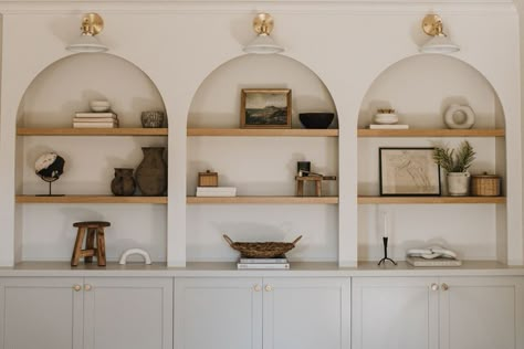 Arched Shelves Next To Fireplace, Arch In Wall Built Ins, Arched Bookcase Tv Wall, Arch Built In Shelves Bedroom, Arch Wall Bookshelf, Bookshelves Arch, Recessed Arch Shelves, Arched Built Ins, Arch Shelves