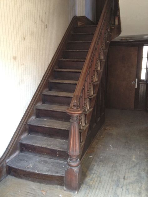 victorian staircase | Waynesburg Matters: VICTORIAN STAIRCASES, 1860-1895 1900s House, Victorian Stairs, Victorian Staircase, Stair Newel Post, Main Staircase, Arsenic And Old Lace, Highway To Heaven, Stair Cases, Handrail Design