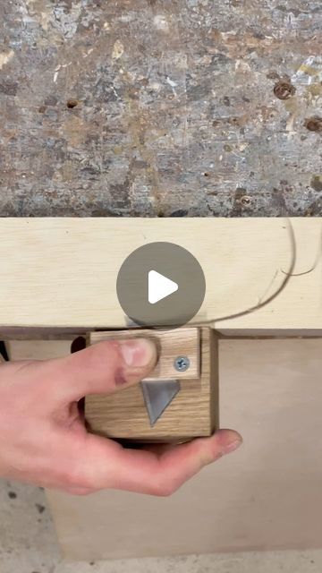 Edge Banding Trimmer, Plywood Diy, Trim Carpentry, Sculpture Studio, Woodworking Shop Plans, Trim Router, Painting Countertops, Edge Banding, Diy Stairs