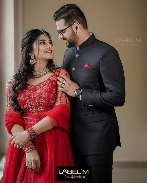 Couple Poses On Wedding, Couple Pose Engagement Indian, Cupal Photo Pose, New Couples Photos, Engement Couple Pose, Couples Reception Poses, Ring Ceremony Look For Bride, Couple Photography Poses Reception, Wedding Couple Poses 2023