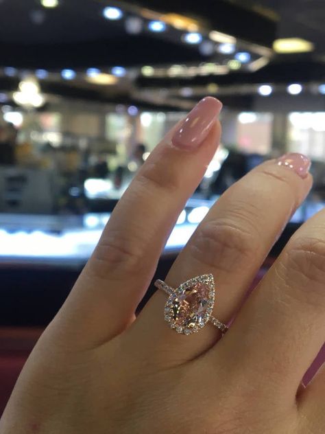 Rose Gold Morganite Ring White Gold Promise Ring, Round Halo Engagement Rings, Cute Engagement Rings, Engagement Ring Ideas, Morganite Diamond, Round Halo, Morganite Engagement, Morganite Engagement Ring, Dream Engagement Rings