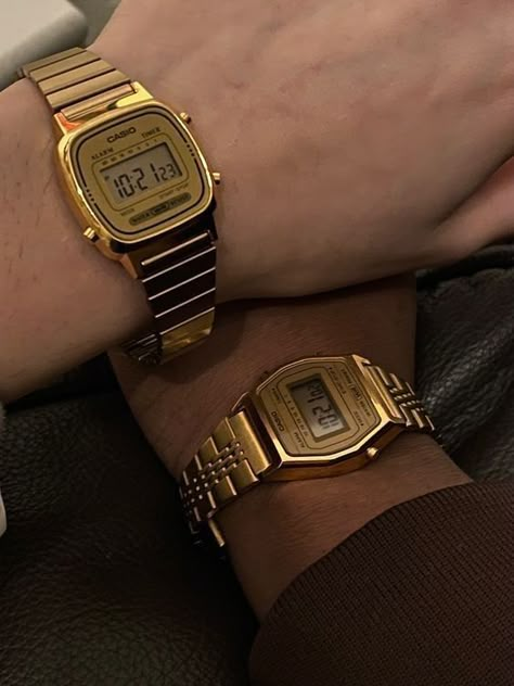 Golden Watch Women, Casio Gold Watch, Casio Watch Women, Casio Vintage Watch, Matching Watches, Vintage Gold Watch, Casio Digital, Casio Vintage, Trendy Watches