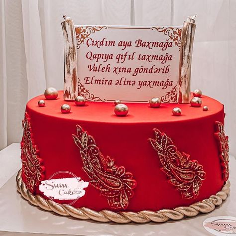 @sum_cake on Instagram: "Allah xosbext etsin ❤️❤️❤️ #sumcake #xinatortu #xina #hennaparty #henna #party #cake" Henna Cake Designs, Henna Cake, Henna Night, Henna Party, Simple Birthday Cake, Allah Photo, Simple Birthday, Pink Acrylic Nails, Classy Jewelry