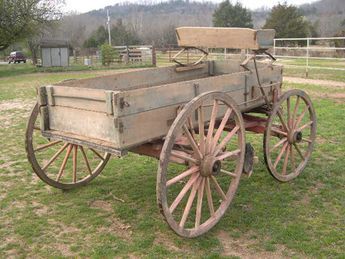 Wheels That Won The West® John Deere One-Horse Wagon Antique Wagon, Farm Wagons, Wood Wagon, Horse Wagon, Steam Engine Model, Garden Wagon, Carriage House Plans, Stage Coach, Horse Drawn Wagon