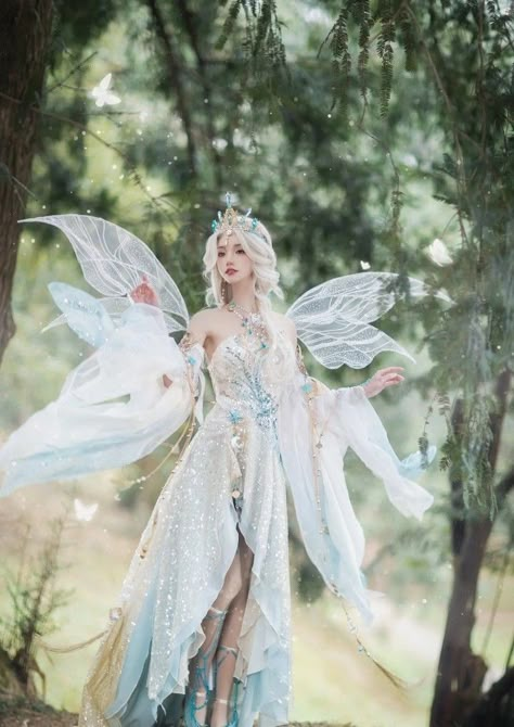 Fairy Poses Reference, Fairy Queen Dress, Fairy Queen Costume, Fairy Poses, Most Creative Halloween Costumes, Halloween Costumes 2022, Fairy Photoshoot, Elf Cosplay, Fairy Cosplay