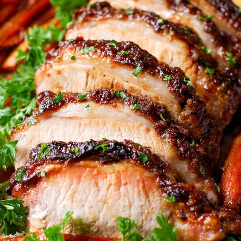 Brown Sugar Pork Loin with Carrots and Potatoes Pork Lion Recipes, Glazed Pork Loin, Pork Loin Roast Recipes, Glazed Pork, Pork Loin Recipes, Pork Glaze, Pork Dinner, Tenderloin Recipes, Pork Loin Roast