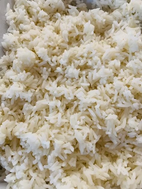 How to Cook Perfect, Fluffy White Rice Every Time - Delishably Perfect White Rice On The Stove, White Rice Stove Top, Perfect White Rice, Fluffy White Rice, Jasmine Rice Recipes, Curry Chicken And Rice, Types Of Rice, Rice On The Stove, Cooking White Rice