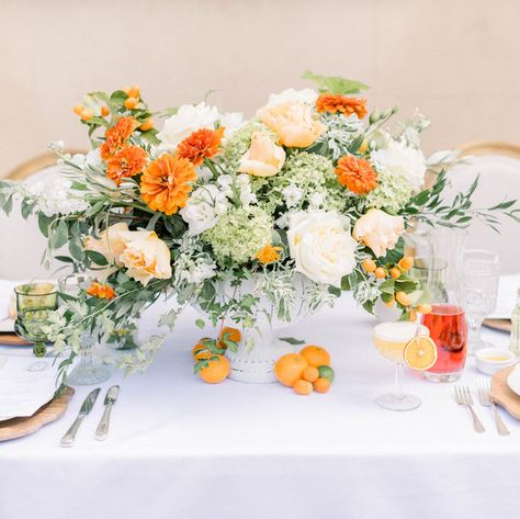 Citrus Themed Wedding, Citrus Wedding Theme, Bridal Table Flowers, Orange Wedding Color Palette, Orange Blossom Wedding, Citrus Decor, Orangery Wedding, Orange Wedding Decorations, Tangerine Wedding