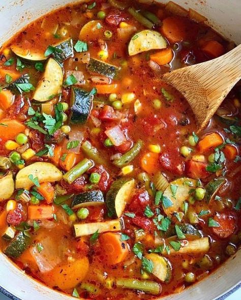 Zero Point Vegetable Soup, Weight Watcher Vegetable Soup, Ww Soup, Vegan Vegetable Soup, Weight Watchers Meals Dinner, Ww Food, Weight Watcher Meals, Weight Watchers Soup, Meals Dinner