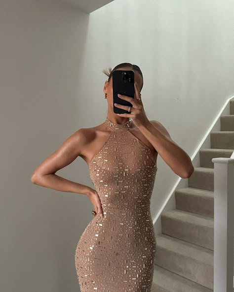 Oh Polly party season dresses, perfect for New Years outfits and Christmas Party outfits.✨ #ohpolly #partyseason #dressinspo Nude Sparkly Dress, New Years Outfits, Glamorous Dress, Makeup Lifestyle, Oh Polly Dresses, Girl Vibe, New Years Outfit, Christmas Party Outfits, Glamorous Dresses