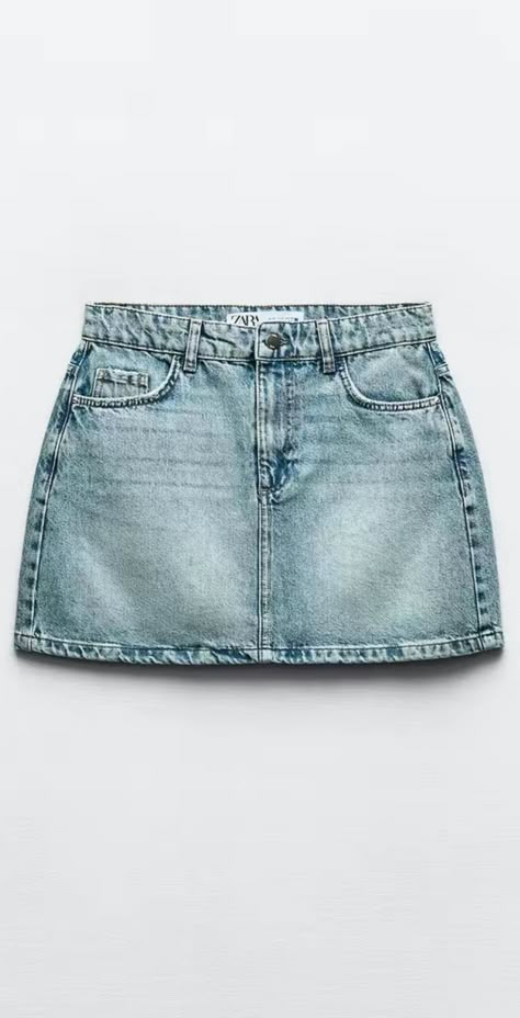 Denim skirt 🤍 Zara 1889 056 Zara Jean Skirt, Stuff For College, Obx Outfits, Zara Denim Skirt, Jean Zara, Zara Skort, Jean Skirt Outfits, Outfit Essentials, Zara Skirt