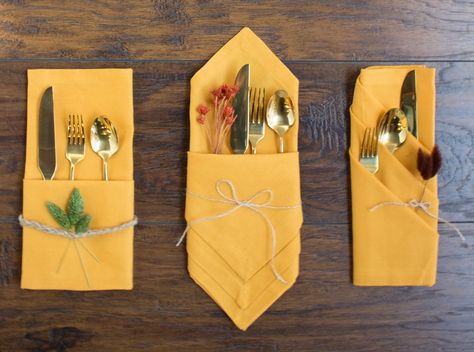 Ways To Fold Napkins, Thanksgiving Napkin Folds, Napkin Folding Ideas, Fold Napkins, Christmas Napkin Folding, Fancy Napkin Folding, Easy Napkin Folding, Cloth Napkin Folding, Paper Napkin Folding