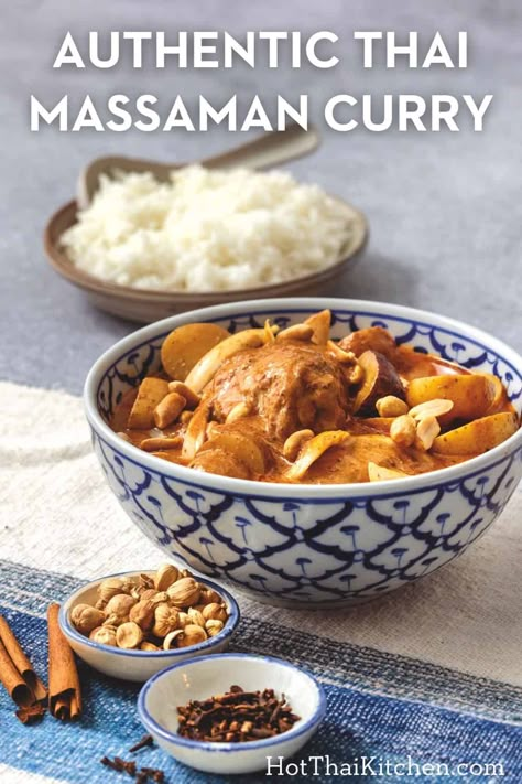 Chicken Massaman, Massaman Curry Recipe, Chicken Massaman Curry, Thai Massaman Curry, Authentic Thai Recipes, Massaman Curry Paste, Chicken Curry Soup, Thai Chicken Curry, Tasty Thai