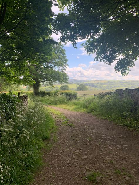 The Peak District, Peak District Aesthetic, District 12, Solo Camping, Uk Summer, Countryside Cottage, English Summer, Farm Lifestyle, British Countryside