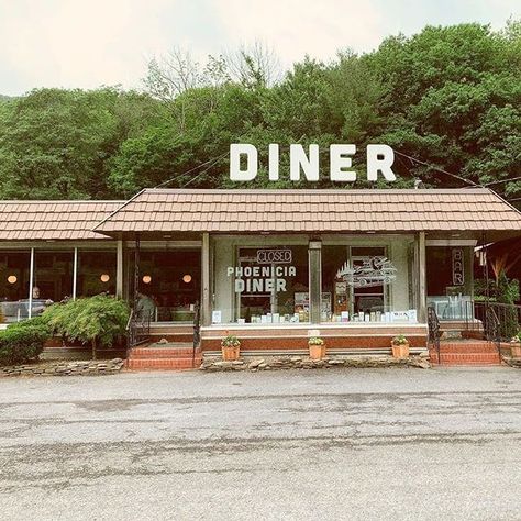 Phoenicia Diner Phoenicia Diner, Small Town Aesthetic, Diner Aesthetic, Town Aesthetic, Between Two Worlds, American Diner, Retro Aesthetic, Parking Lot, Gravity Falls