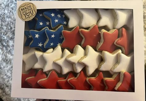 Veterans Day Cookies, 4th Of July Baking, 4th July Cookies, Icing Cookies Tutorial, July 4th Cookies, Cookies 4th Of July, Patriotic Sugar Cookies, Fourth Of July Cookies, Star Sugar Cookies