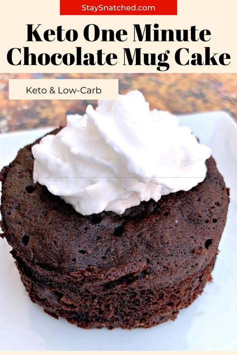 This Easy, Keto Low Carb One-Minute Chocolate Mug Cake can be whipped up in the microwave in no time! You will only need a handful of ingredients like sugar-free chocolate chips, almond flour, and cocoa powder. With only one net carb per serving, this will make the perfect dessert! Keto Chocolate Mug Cake, Pudding Chia, Weight Watcher Desserts, Dessert Mousse, Chocolate Mug Cake, Coconut Dessert, Postre Keto, Keto Mug Cake, Desserts Keto