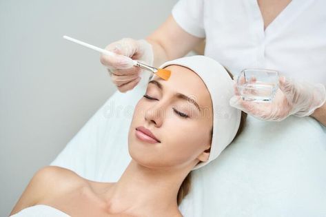 Best Chemical Peel, Peeling Facial, Beauty Procedures, Chemical Exfoliation, Skin Clinic, Medical Spa, Chemical Peel, Skin Discoloration, Coral Gables