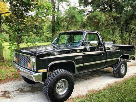 89 Chevy Truck, Old School Trucks Chevy Pickups, K20 Chevy 4x4, Old Chevy Pickups, Square Body Trucks, All Terrain Tires, Lettering Stickers, Square Body Chevy, Chevy 4x4