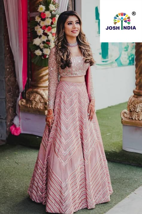 Simple designer pink lehenga for bride or groom sister. Indian Wedding Dress Modern, Orang India, Engagement Dress For Bride, Baju Kahwin, Glamorous Gowns, Dress For Bride, Indian Outfits Lehenga, Wedding Lehenga Designs, Lehnga Dress