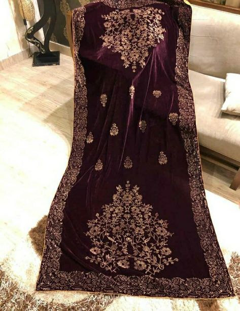 Most beautiful velvet shawls collection Shawl Measurements, Velvet Shawls, Punjabi Dress Design, Trendy Things, Subtle Glam, Blue Silk Saree, Arabian Dress, Velvet Dress Designs, Velvet Shawl