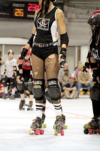 Roller Derby Clothes, Dani California, Roller Skating Outfits, Roller Derby Skates, Roller Derby Girls, Derby Skates, Derby Ideas, 91 Days, Derby Outfits