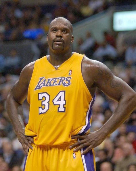 Shaquille O'Neal Cool Basketball Pictures, Shaq O Neal, Kobe Bryant Michael Jordan, Basketball Players Nba, Kareem Abdul Jabbar, Lakers Basketball, Nba Sports, Staples Center, Nba Pictures