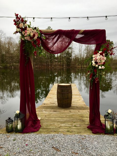 Red And Black Wedding Alter, Black And Burgundy Wedding Arch, Wine And Gold Decorations, Burgandy Theme Wedding, Rustic Vow Renewal Decor, Rustic Black And Red Wedding, Black And Red Vow Renewal, Burgundy Wedding Hairstyles, Rustic Wedding Decor With Lanterns