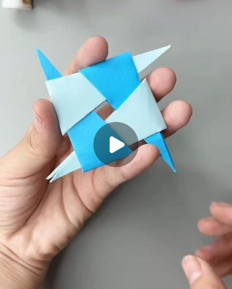 Paper Plane With Launcher, Aeroplane Made By Paper, Some Craft Ideas, Easy Craft Tutorials, Paper Crafts Airplane, Easy Paper Art, Easy Fun Arts And Crafts For Kids, Aeroplane Paper Craft, Easy Origami Crafts