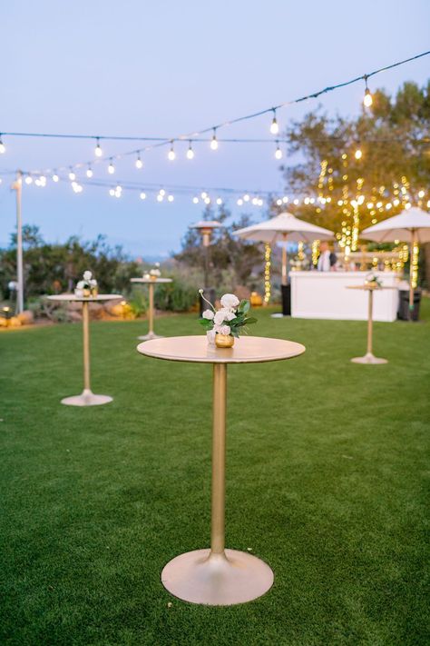 A Romantic Minimalistic Marriage ceremony at Saddlerock Ranch with Impartial and Gold Hues Check more at https://howcandothis.com/weddingideas/a-romantic-minimalistic-marriage-ceremony-at-saddlerock-ranch-with-impartial-and-gold-hues/ Tent Cocktail Party, Cocktail Reception Table Decor, Cocktail Hour Style Wedding, Neutral Outdoor Wedding Decor, Decorating Backyard For Party, Backyard Cocktail Hour Wedding, Outside Wedding Cocktail Hour, Micro Wedding Cocktail Reception, Cocktail Hour Backyard Wedding