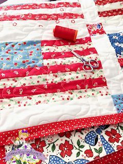 American Flag Quilt, Texas Weather, Flag Quilt, Quilt Sewing Patterns, Patriotic Quilts, Quilt Of Valor, Holiday Quilts, Patriotic Crafts, Diy Quilt