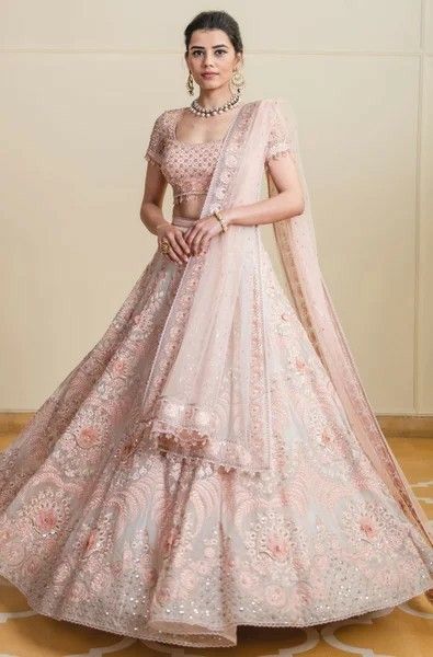 Lehenga Anarkali, Latest Bridal Lehenga Designs, Bridal Lehenga Designs, Latest Bridal Lehenga, Floral Lehenga, Indian Outfits Lehenga, Indian Bridal Photos, Wedding Lehenga Designs, Lehnga Dress