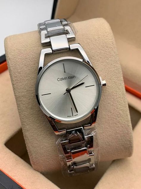 Elevate your everyday routine with a touch of elegance on your wrist. Aesthetic Watches For Women, Watches For Women Classy, Trendy Watches Women Fashion, Trendy Watches Women, Stylish Watches For Girls, Elegant Watches Women, Watches Women Simple, Pretty Watches, Womens Designer Watches