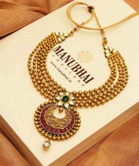 Kanthi Necklace Gold, Manubhai Jewellers, Gold Jewelry Simple Necklace, Gold Necklace Indian Bridal Jewelry, Antique Jewelry Indian, Gold Pendant Jewelry, Jewelry Designing, Wedding Jewellery Collection, Antique Gold Jewelry