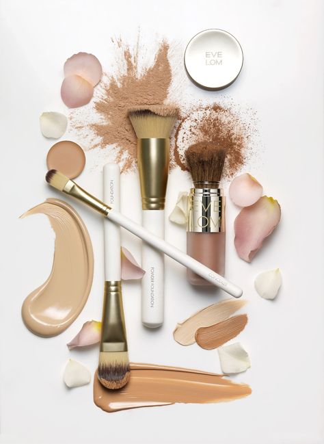 Everything You Need To Know About Makeup Brushes Beauty Fotografie, Fragrance Photography, Eve Lom, Cosmetics Photography, Beauty Event, Beauty Products Photography, Still Life Photographers, Color Corrector, Flat Lay Photography