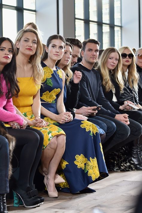 Row Fashion, Milan Fashion Week Runway, Nyc Fashion Week, Portrait Dress, Backstage Runway, Fashion Week 2015, Crazy Outfits, Glamorous Dresses, Women Magazines