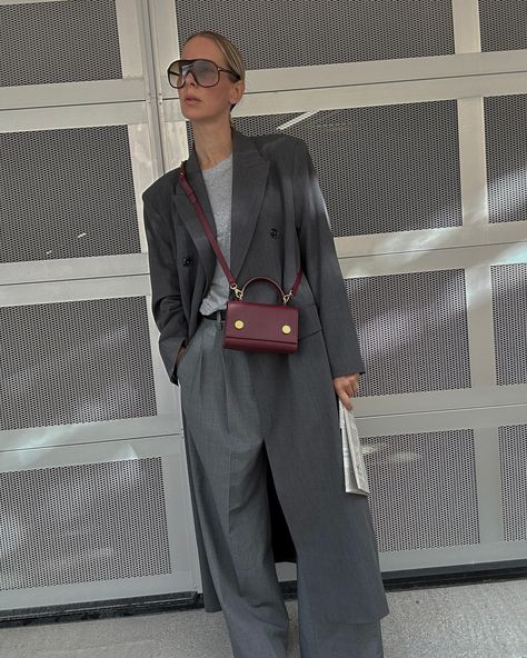 Grey with a pop burgundy 🍒 what do you think? #dailystyle #falltrends #styletips #arketipo Grey And Maroon Outfit, Maroon And Grey Outfit, Europe Wardrobe, Burgundy Coat, French Chic Fashion, Gray Trousers, Maroon Outfit, Burgundy Outfit, Burgundy Shirt