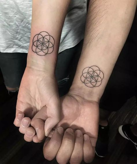 Sacred Geometry Tattoos, Flower Of Life Tattoo, Pattern Tattoos, Secret Tattoo, Tattoo Wrist, Sacred Geometry Tattoo, Muster Tattoos, Geometry Tattoo, Spiritual Tattoos